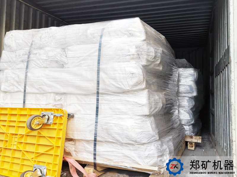 伊朗項目高溫布袋除塵器所用φ130×2450mm濾袋發(fā)貨